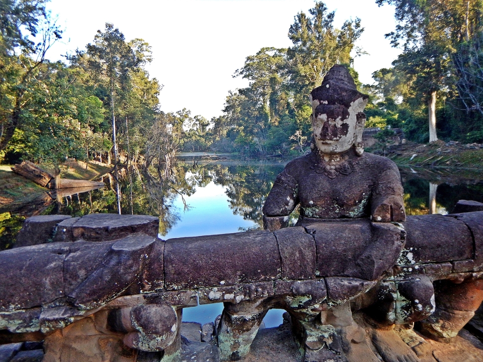 Bridge in the large circle, Angkor